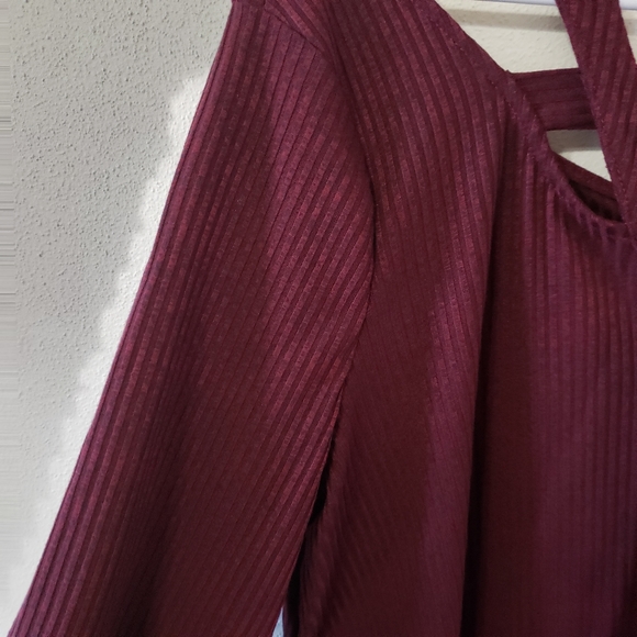 Doe & Rae Medium Cold Shoulder Ribbed Dress - Picture 3 of 5